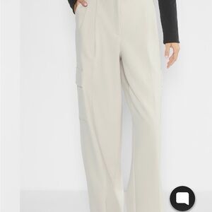 Aritzia Spotlight Cargo